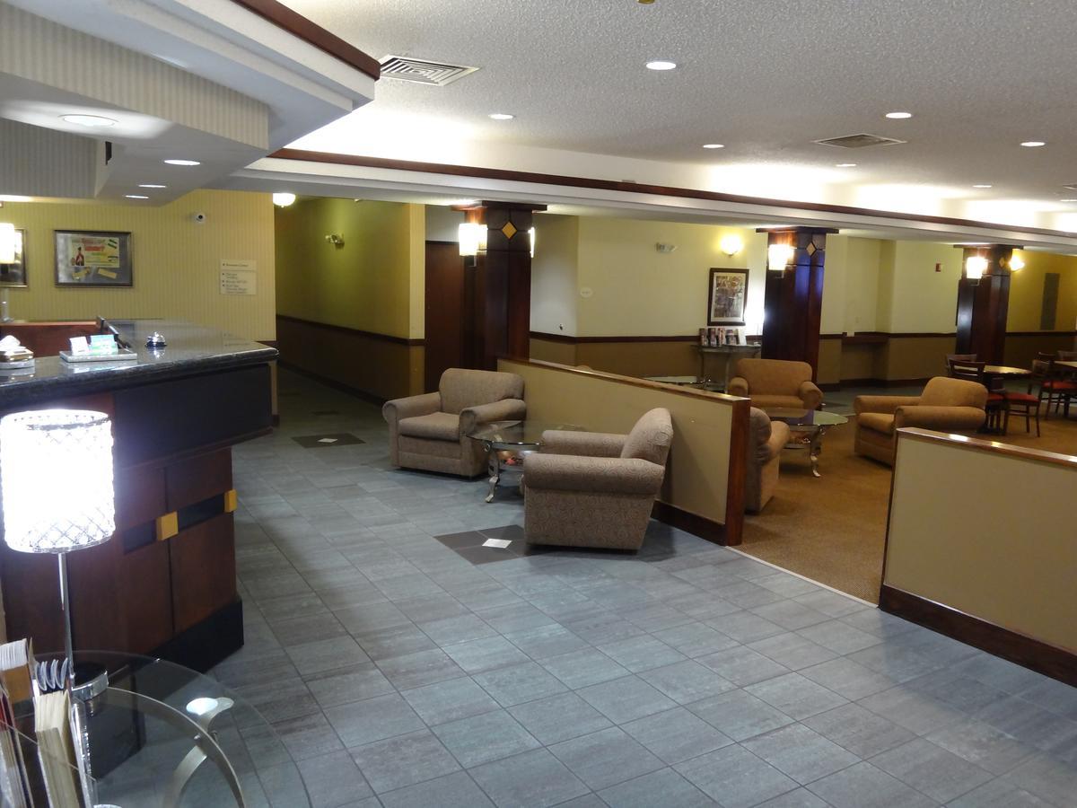 Windsor Inn & Suites Dodge City Exteriér fotografie