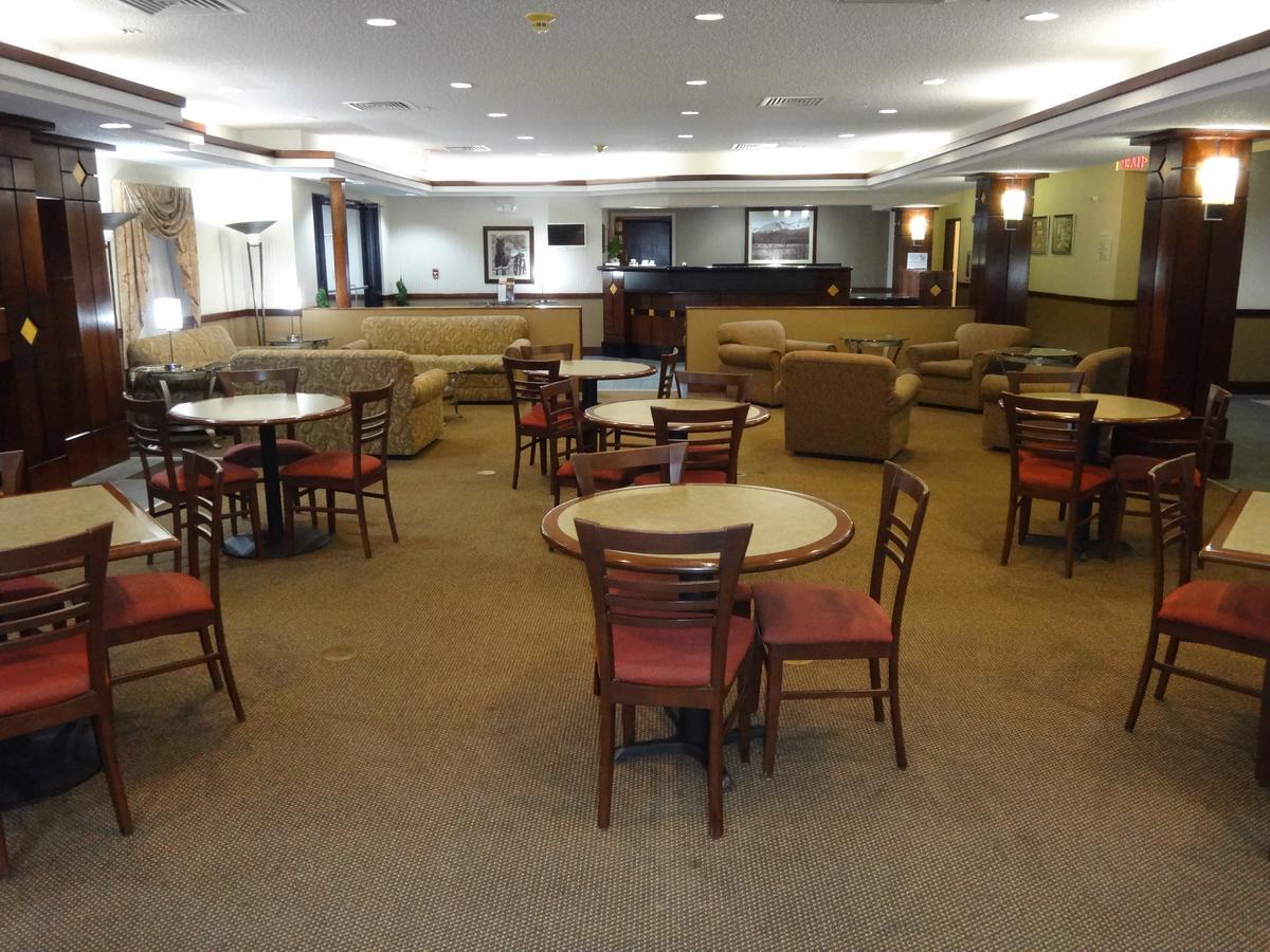 Windsor Inn & Suites Dodge City Exteriér fotografie