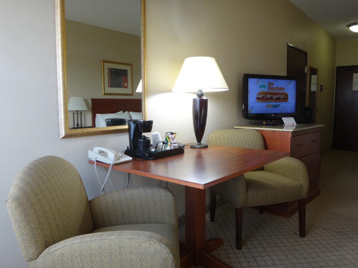 Windsor Inn & Suites Dodge City Exteriér fotografie