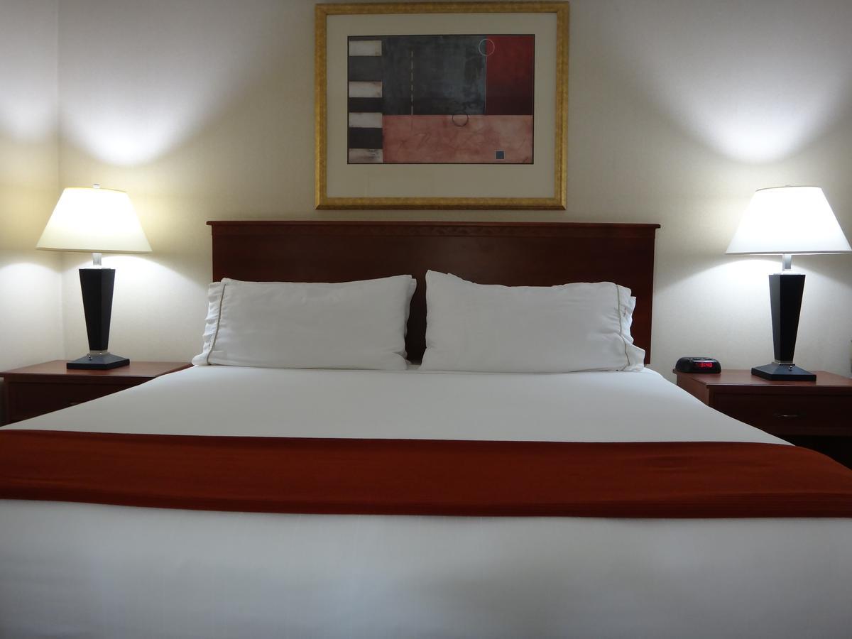 Windsor Inn & Suites Dodge City Exteriér fotografie