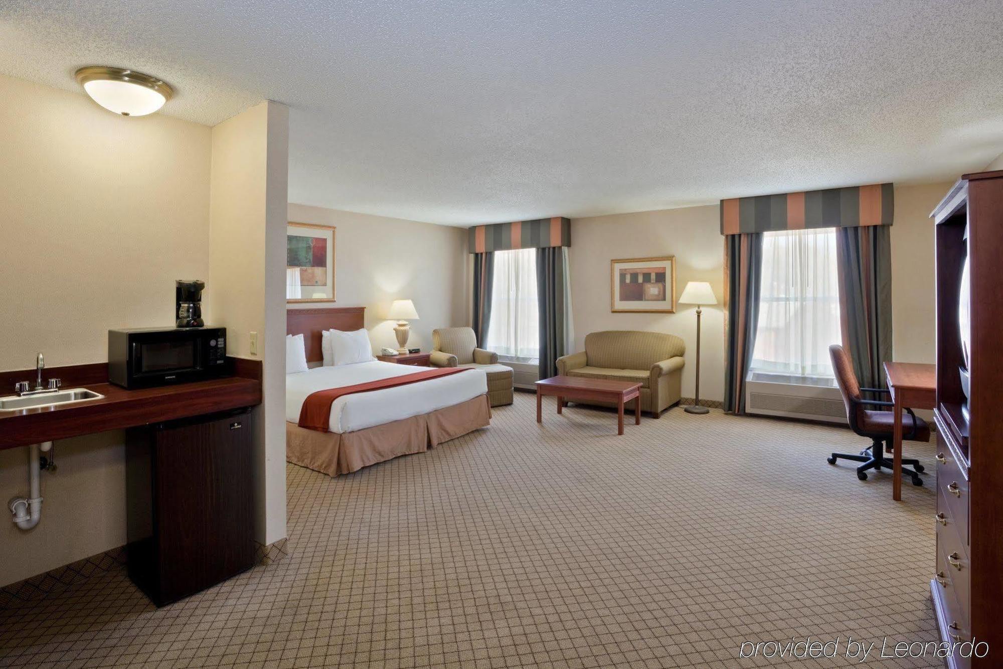 Windsor Inn & Suites Dodge City Exteriér fotografie